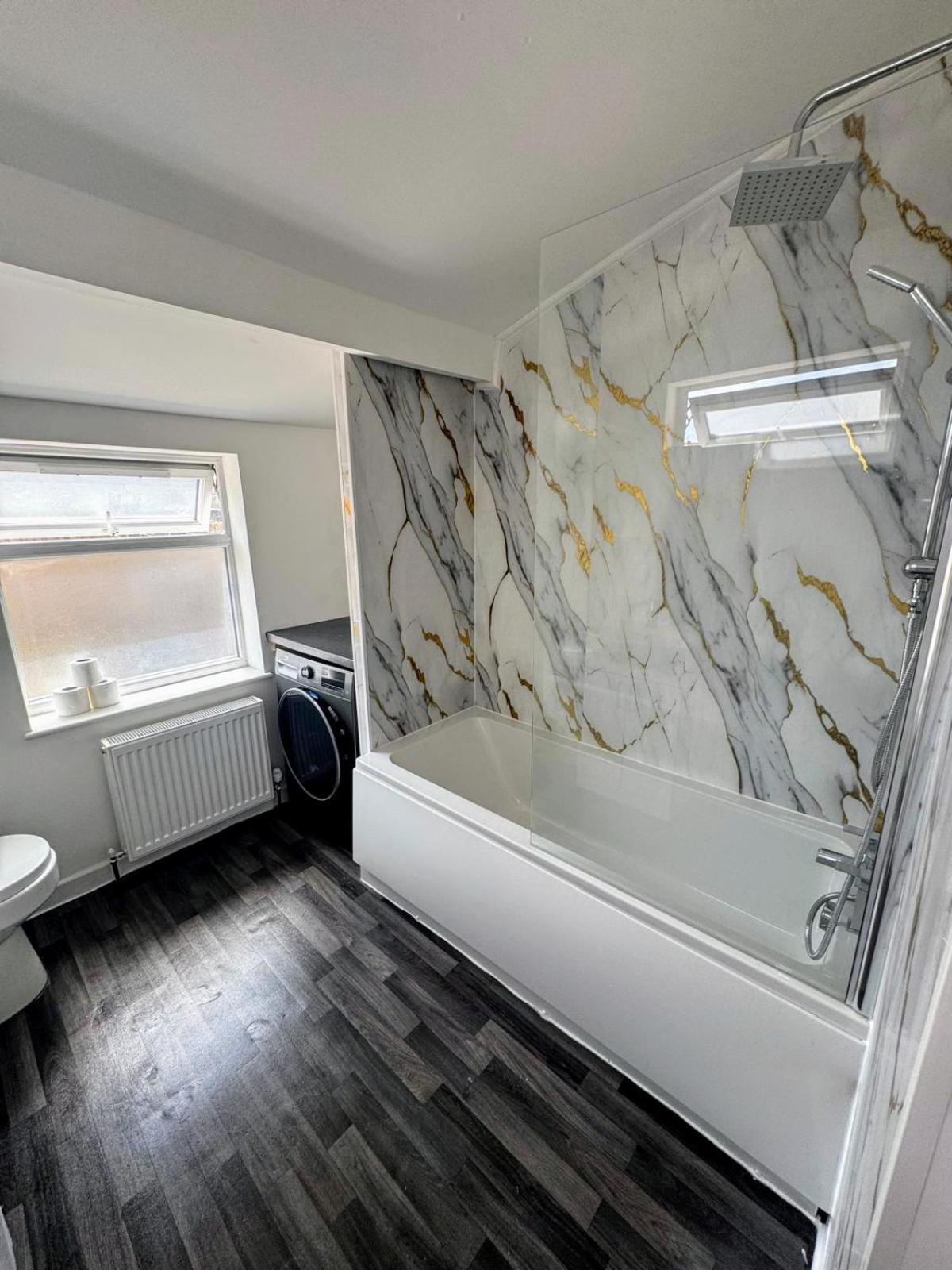 Spacious Private - 9 Minutes From Kwatera prywatna Bristol